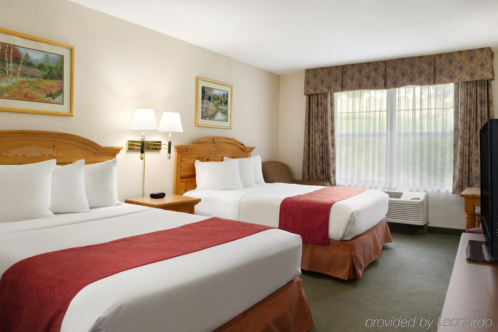 Country & By Radisson, Platteville, Wi 3* Platteville