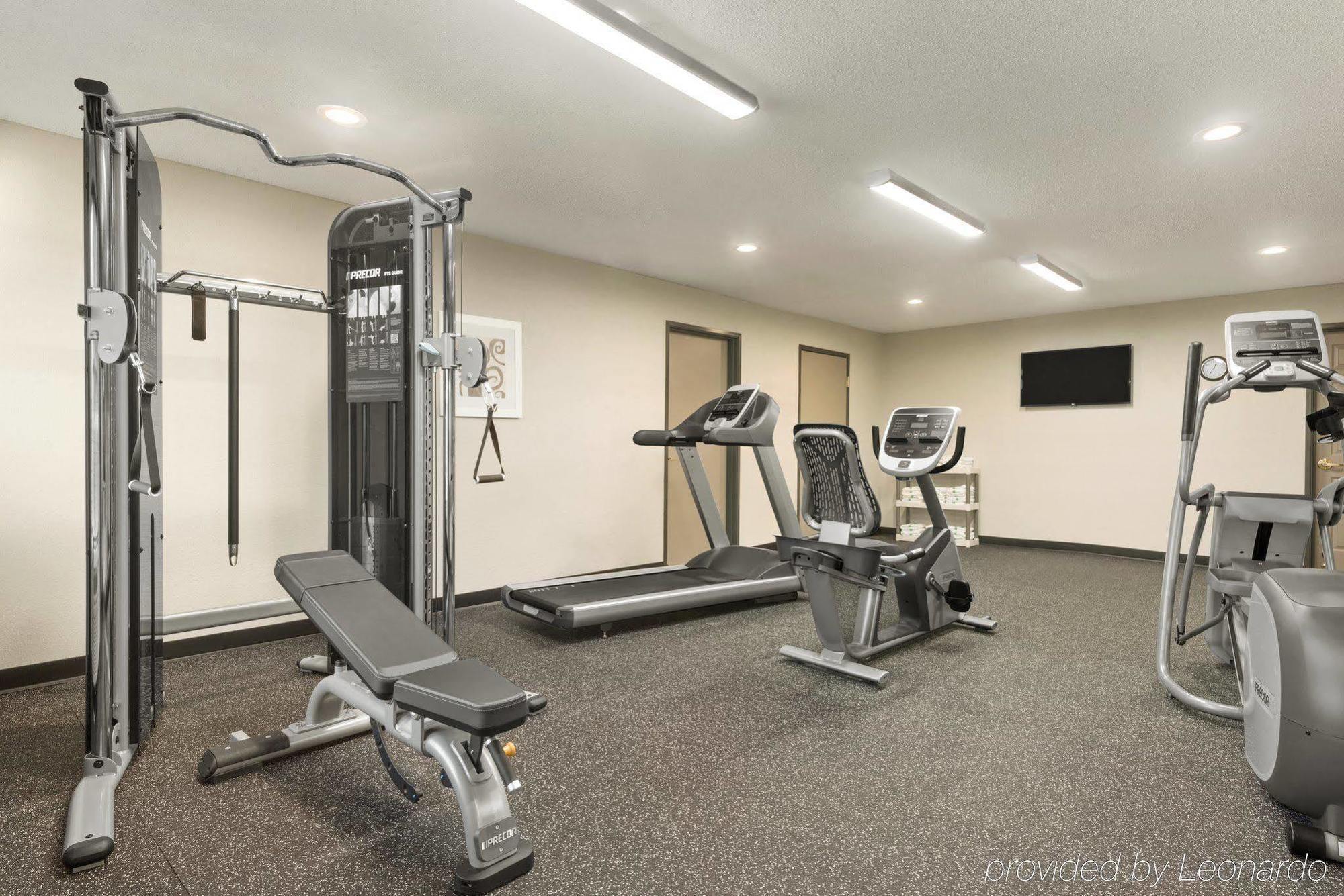 Country & By Radisson, Platteville, Wi Hotel 3*